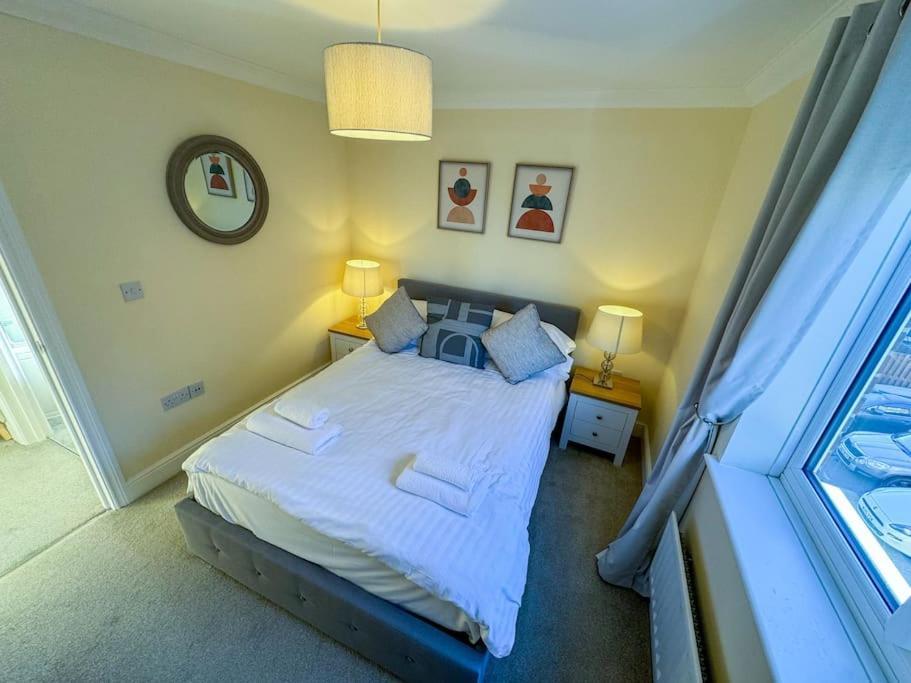 One Bedroom Flat - Free Parking Silverstone Luaran gambar