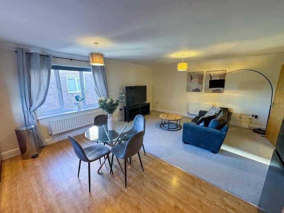 One Bedroom Flat - Free Parking Silverstone Luaran gambar