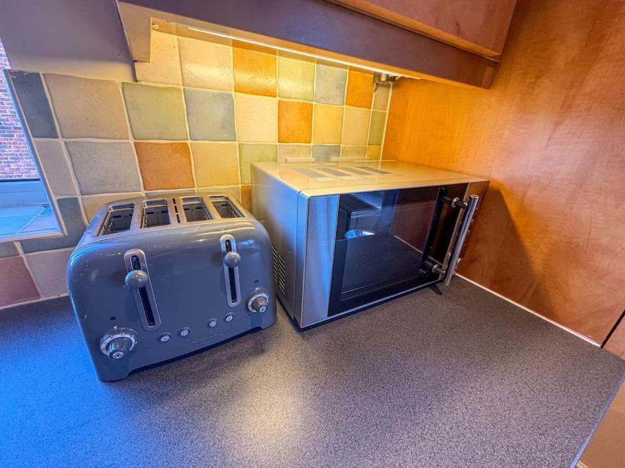 One Bedroom Flat - Free Parking Silverstone Luaran gambar
